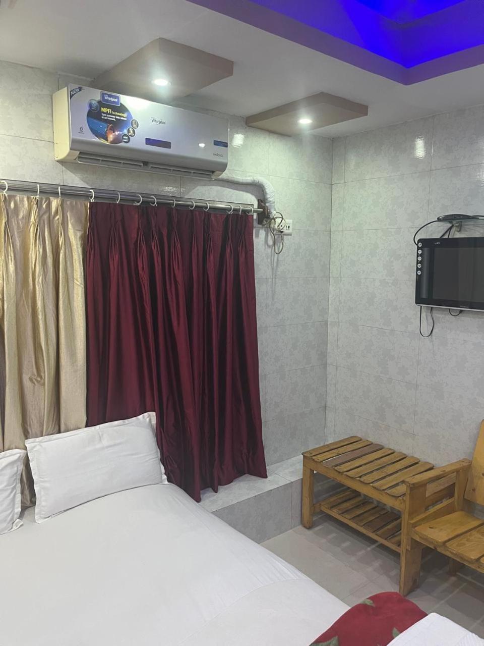 Lodge Babul Kolkata Exterior photo